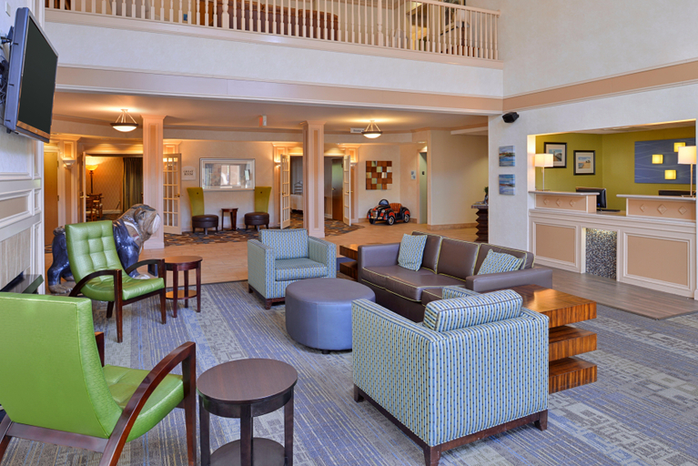 Public Area 5, Holiday Inn Express & Suites ST. JOSEPH LAKEFRONT by IHG, Berrien