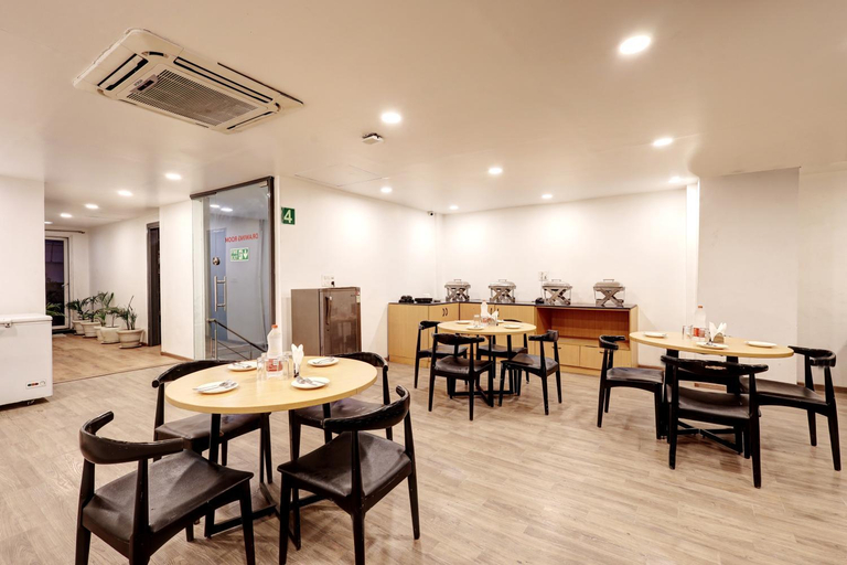Food & Drinks 4, Hotel The Rasa Near Welcome Metro Station, Delhi