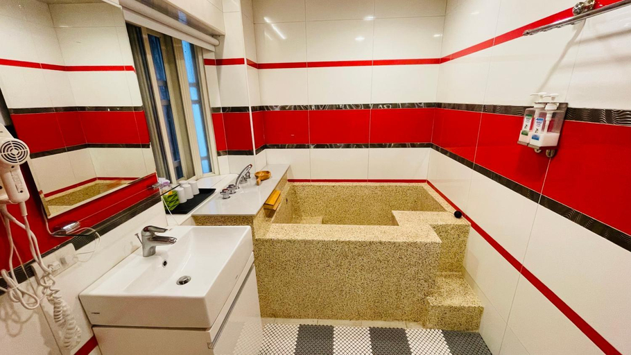 Bathroom 2, Jabez B&B, Yilan
