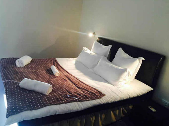 Bedroom, Kamho Pension Hotel, Windhoek West