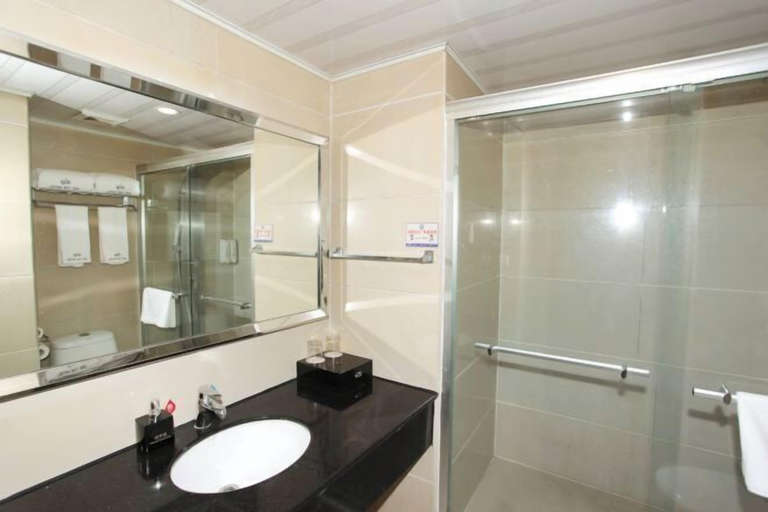 Bathroom, Junyue Hotel, Wenzhou
