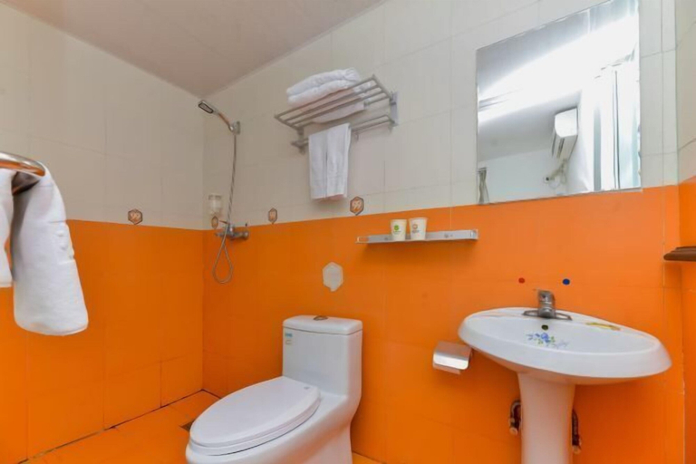 Bathroom 3, 99 Inn (Shanghai Liuying Road), Shanghai