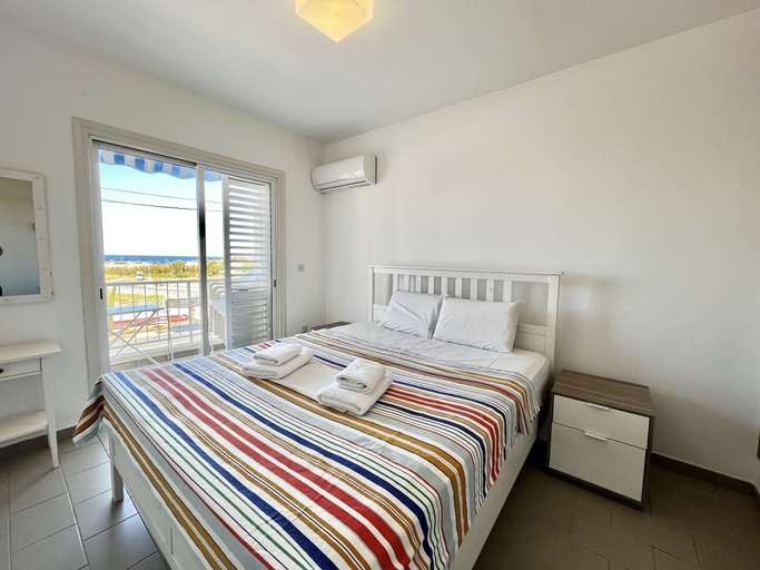 Room 5, 93 KAP - Stay Almyra House