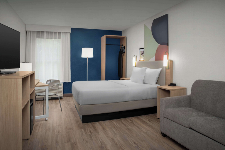 Bedroom 2, Spark by Hilton Tampa Brandon, Hillsborough