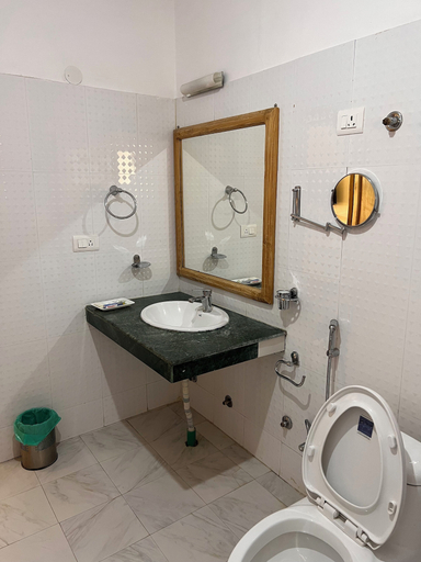 Bathroom 3, Hotel New Glacier View, Leh