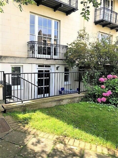 Exterior & Views, Charming Flat With Private Patio in Clifton, North Somerset