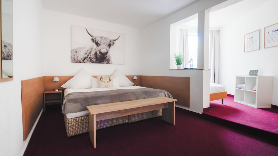 Bedroom 3, Hotel König, Remscheid