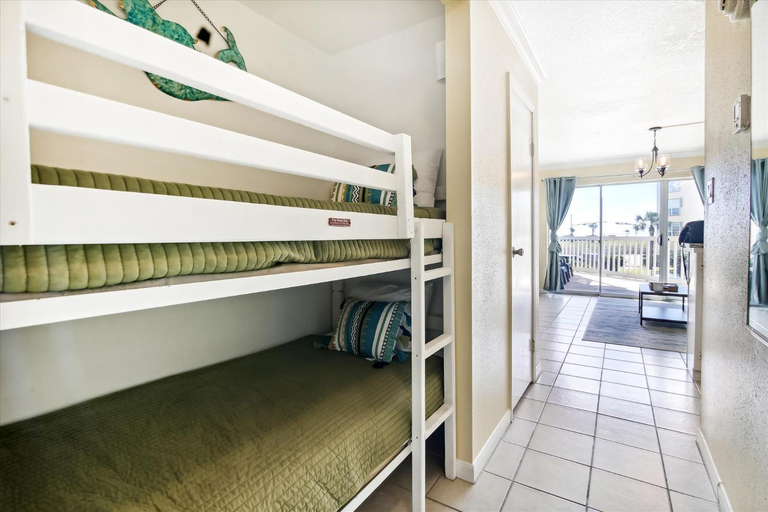 Others 5, Victorian 6106 - Seaside Suite, Galveston