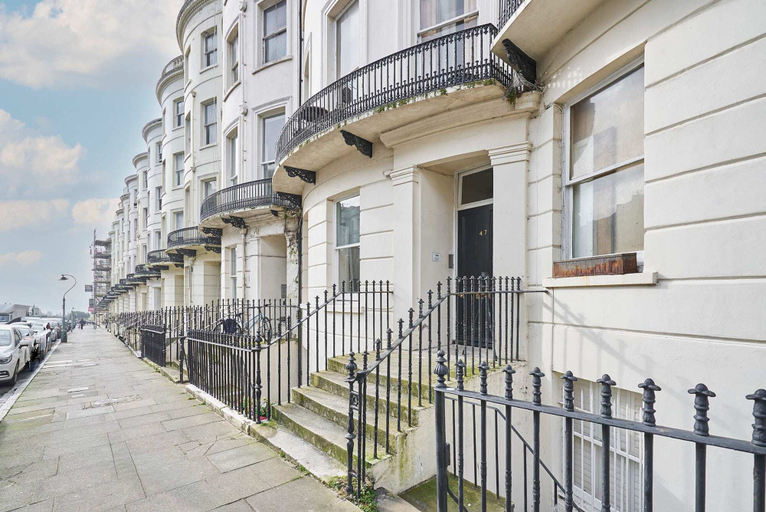 Room 2, Host Stay Brunswick Place Apartment, Brighton and Hove