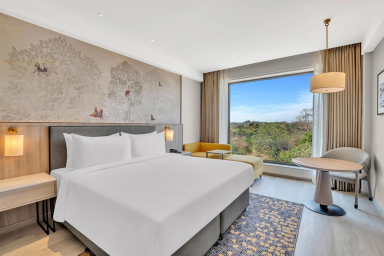 Bedroom 4, Hilton Garden Inn Jabalpur, Jabalpur
