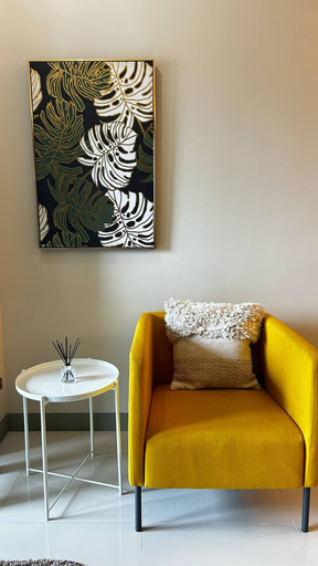 Others 4, Uptown Parksuites Tower Two, Taguig