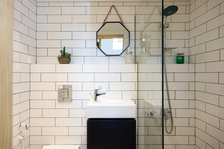 Bathroom 3, Boho Studios & Apts in Mar Mikhael, Beirut
