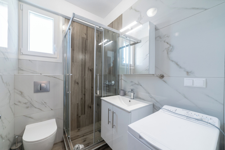 Bathroom 4, Iro Residential Complex, East Macedonia and Thrace