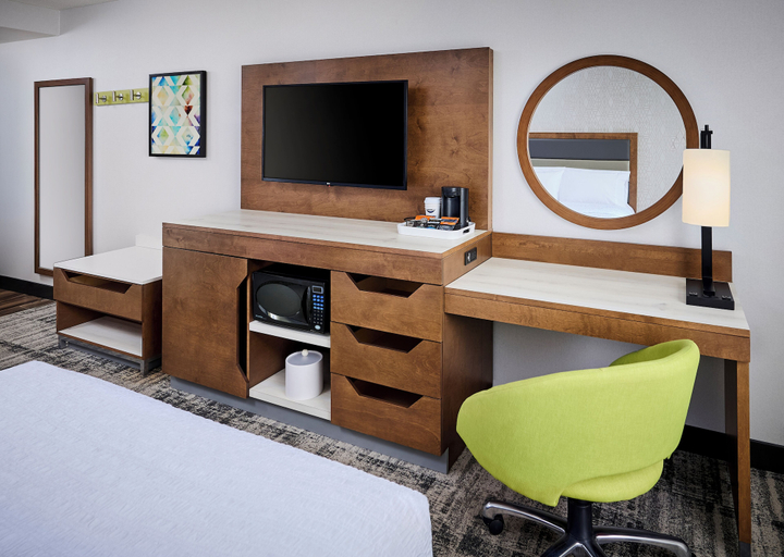 Others 5, Hampton Inn & Suites by Hilton Windsor, Essex