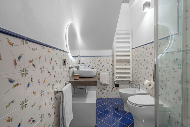 Bathroom 4, La Piazzetta Borgo Campassini, Siena