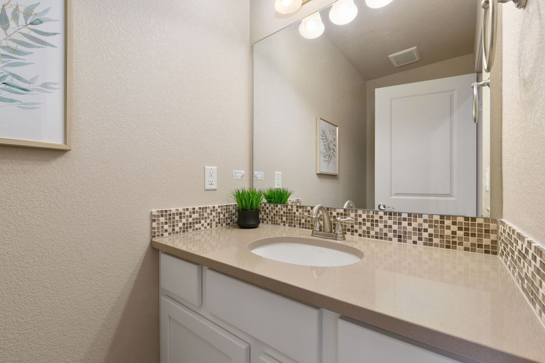 Bathroom, Old Town Getaway Free Bikes & Private Balconies, Larimer