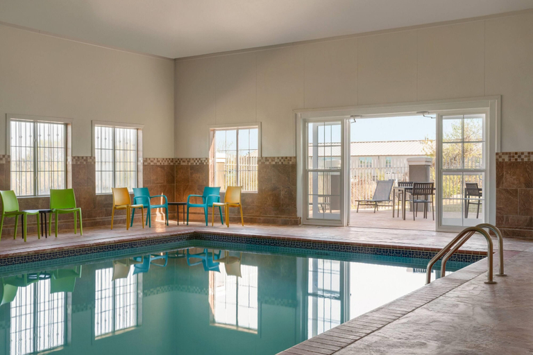 Sport & Beauty 5, La Quinta Inn & Suites by Wyndham Shawnee, Pottawatomie