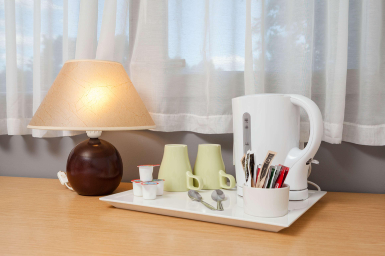 Bedroom 2, Campanile Basildon, Essex
