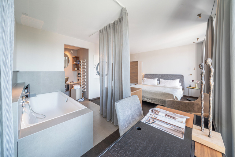 Bathroom 5, Hirschen Dornbirn das boutiquestyle hotel - skyrelax & wellness im rooftop, Dornbirn