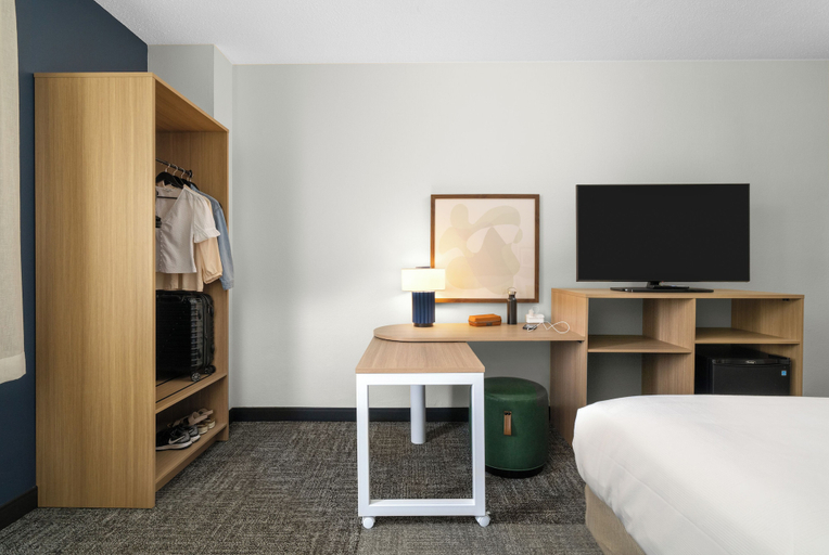 Bedroom 4, Spark by Hilton Kannapolis, Cabarrus
