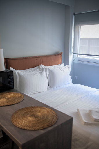 Bedroom 2, Rooster Suites, Attica