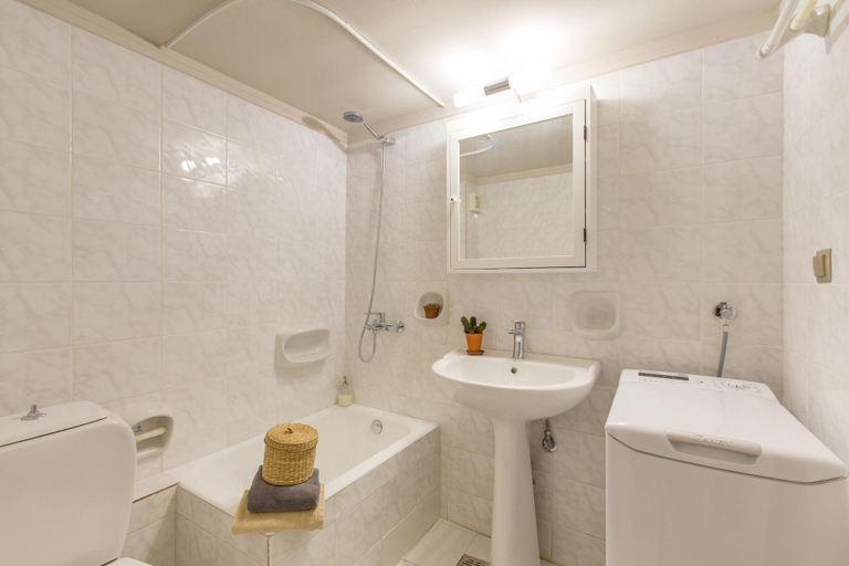Bathroom 4, Nautilus Charm Apartment, Crete