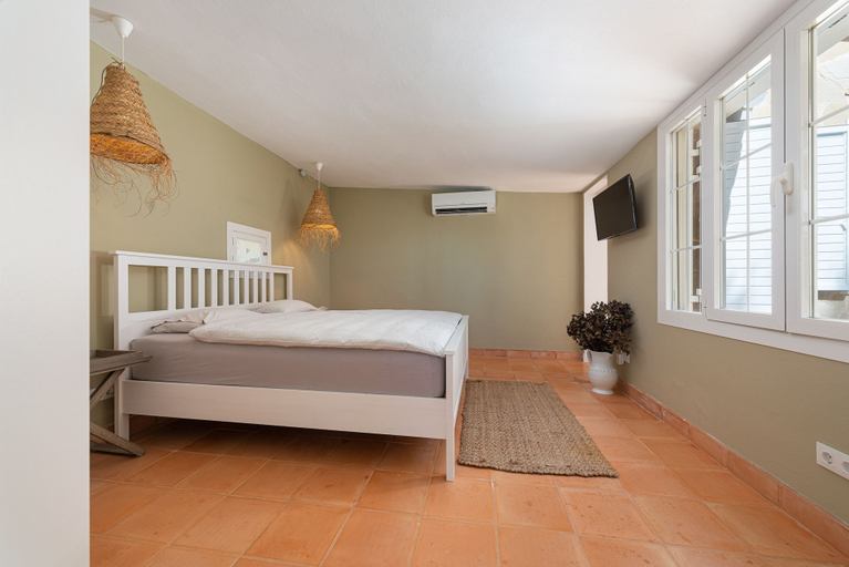 Room 4, Calimero Alegria Sl in Son Caulelles, Baleares