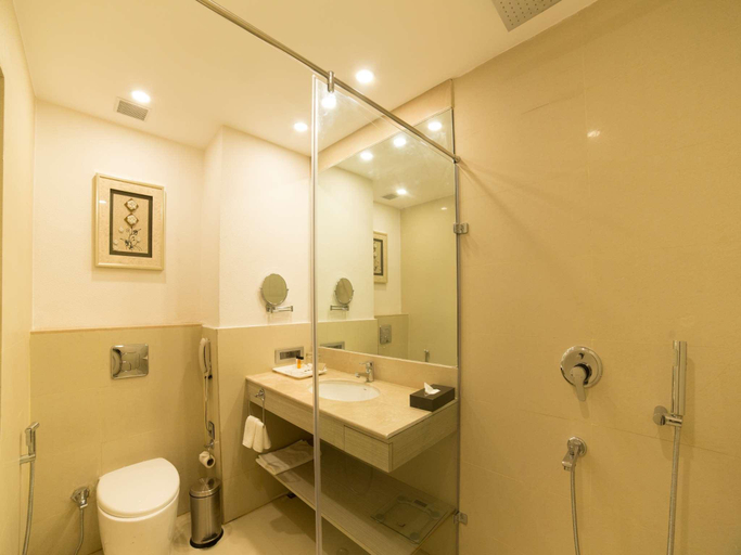 Exterior & Views 2, Golden Tulip Salt Lake City Kolkata, North 24 Parganas