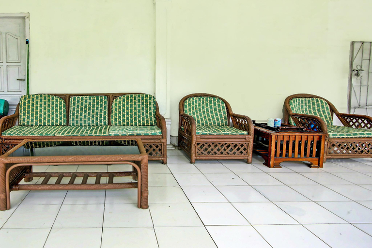 Public Area, OYO Life 91127 Wisma Sukajadi Syariah, Prabumulih