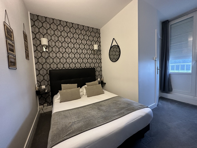 Bedroom 3, Hôtel Saint Yves, Seine-Maritime