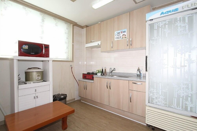 Others 4, Wolpo Donghae Pension 2, Pohang