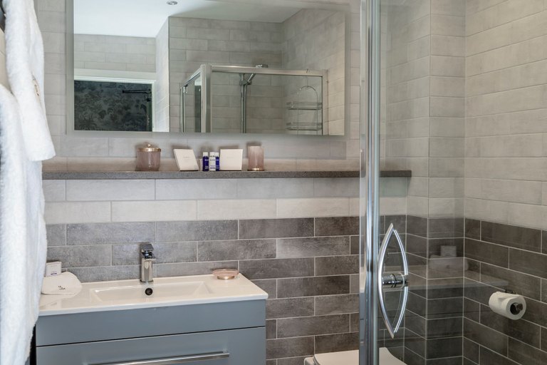 Bathroom 3, Georgian House Hotel, Cumbria