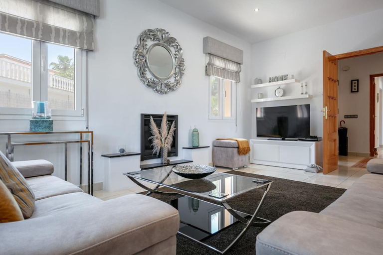 Room 3, Villa Eva in J vea With 3 Bedrooms and 2 Bathrooms, Alicante