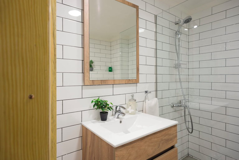 Bathroom 4, Boho Studios & Apts in Mar Mikhael, Beirut