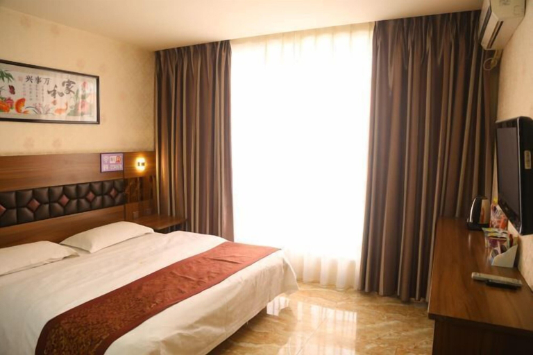 Bedroom 2, Deli Business Hotel, Baicheng
