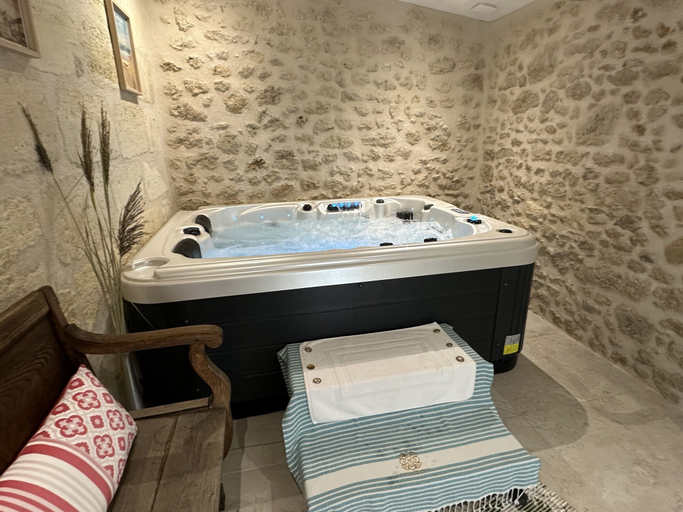 Bathroom 4, Maison Jéroboam, Gironde
