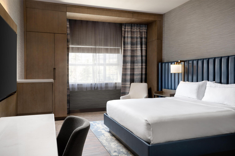 Bedroom 3, DoubleTree by Hilton West Kelowna, Central Okanagan