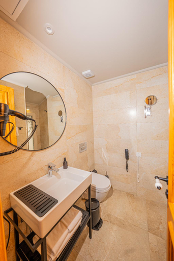 Bathroom 3, Kairos Valley Health & Nature Resort, Datça