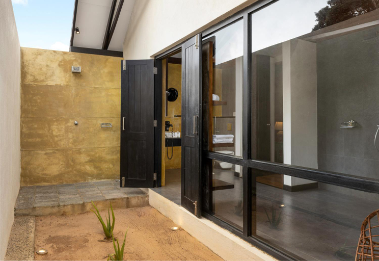 Bathroom, Jetwing Jungle Lodge, A Luxury Reserve, Thissamaharama