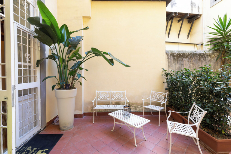 Others 5, Residenza Principe di Carafa, Napoli