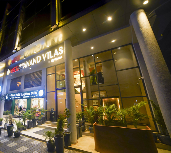 Exterior & Views 2, Hotel shri anand Vilas, Bhopal