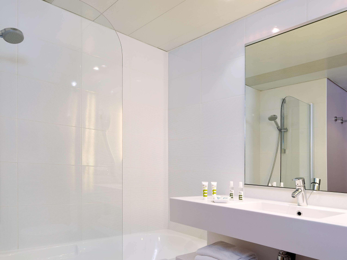 Bedroom 2, Mercure Paris Orly Airport, Essonne