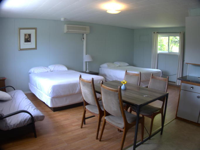 Others 4, Port Loring Northland Motel, Parry Sound
