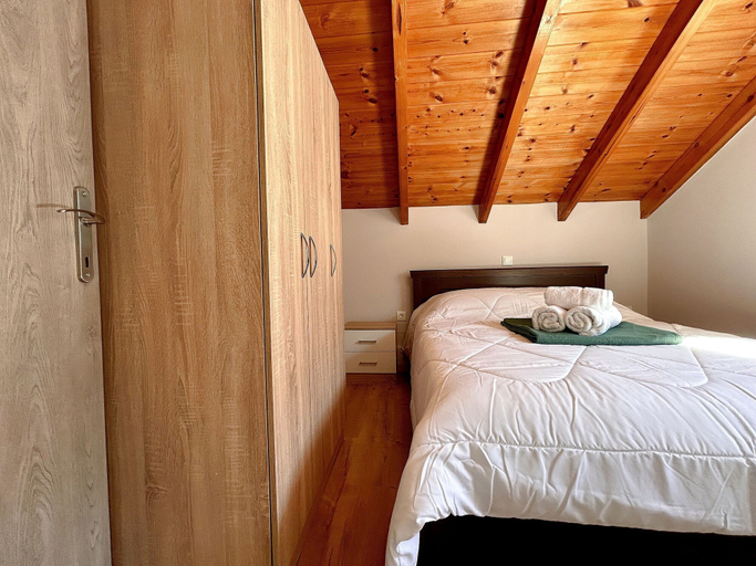 Room 2, Bella Vista Junior in Kamena Vourla, Central Greece