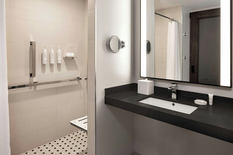 Bathroom 4, Oshkosh Marriott Waterfront Hotel, Winnebago