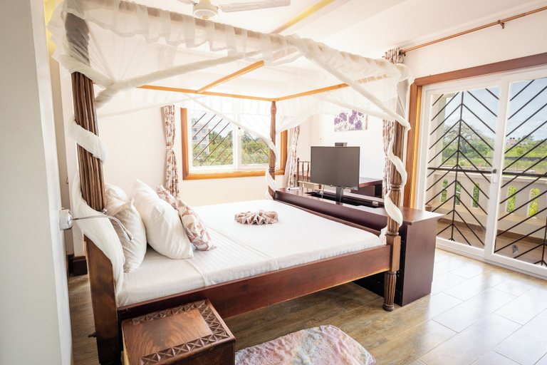 Bedroom 3, Queens Chateau Boutique Villa, Msambweni