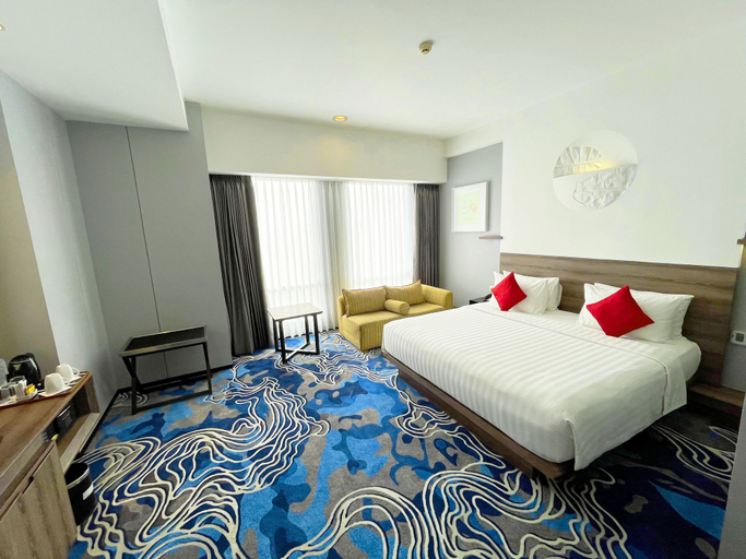 bedroom 13