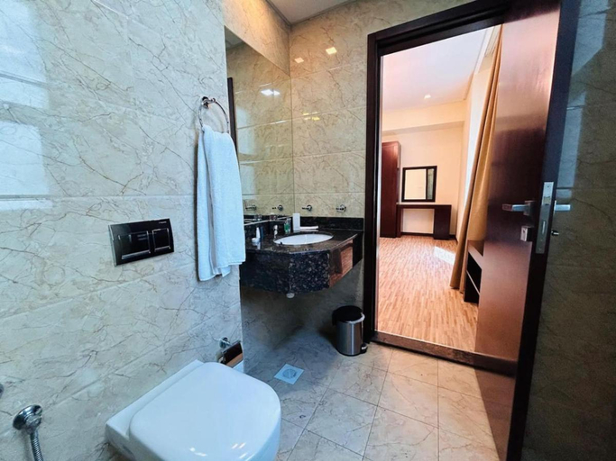 Others 5, Aspire Tower - Two Bedroom Sunny Staycation, Manama