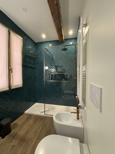 Bathroom 2, HouSmart Emilia 15, Bologna