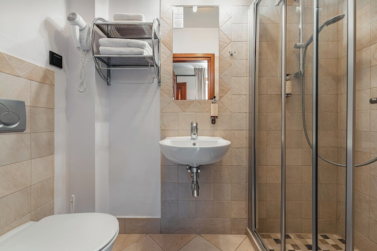 Bathroom 5, Hotel Batory, Nowy Targ